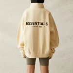 Essentials SS21 Mockneck Half Zip Buttercream